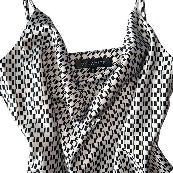 Black and White Patterned Dress - Picture 3 of 16